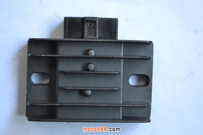 圖片3 雅瑪哈系列調壓整流器