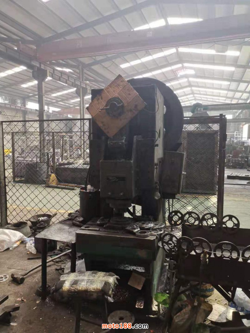 安裝孔沖床_看圖王